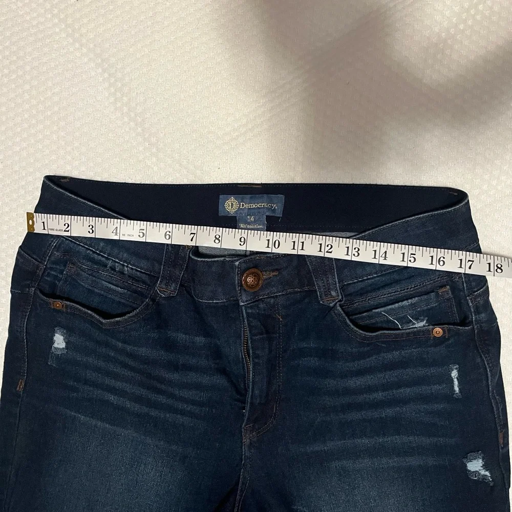 Democracy “Ab”solution Jeans - Picture 4 of 5
